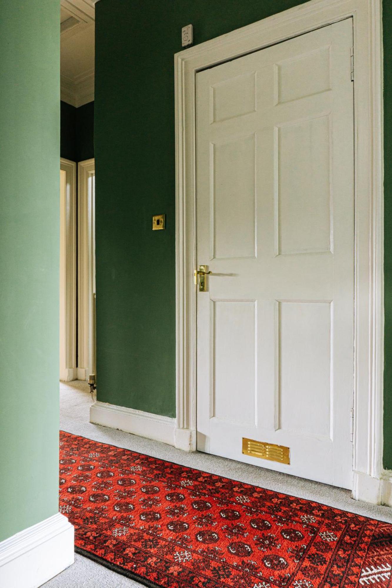 Apartment Grade A Listed 2 Bedroom In Edinburgh