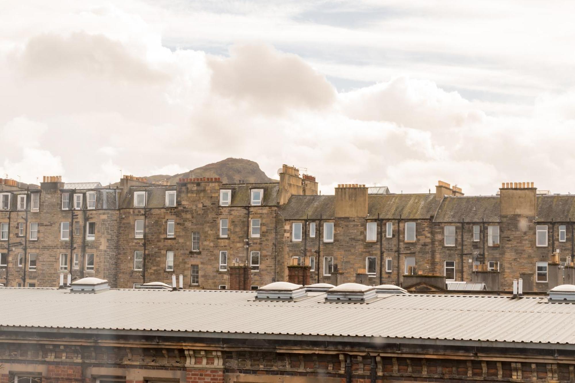 Charming And Relaxing 2bd Flat - Abbeyhill *