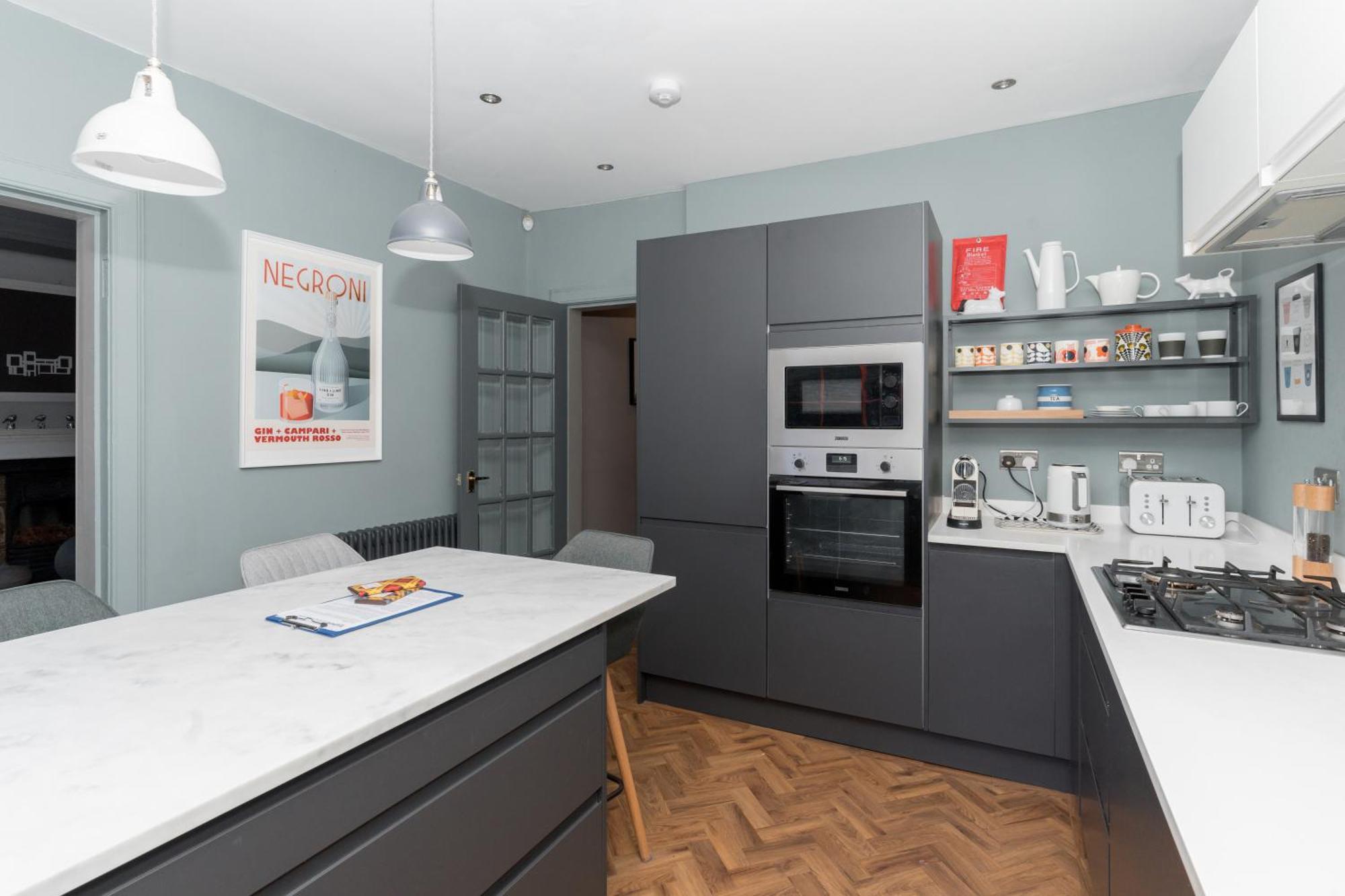 Apartment Beautiful & Bright 2bd Flat - Haymarket *