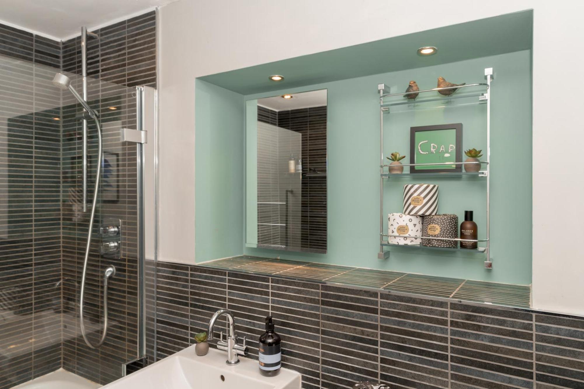 Beautiful & Bright 2bd Flat - Haymarket * EDI