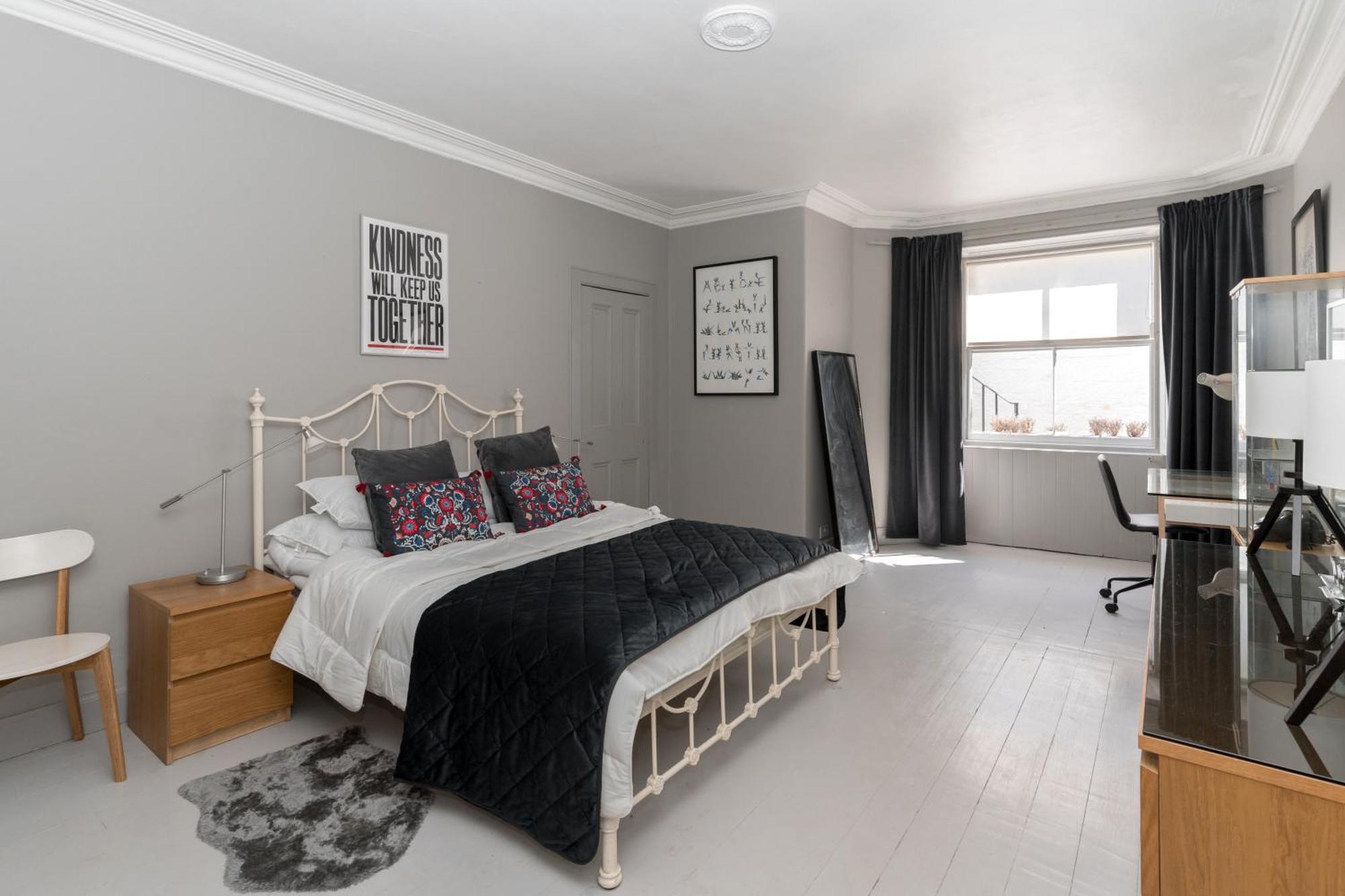 Apartment Beautiful & Bright 2bd Flat - Haymarket EDI