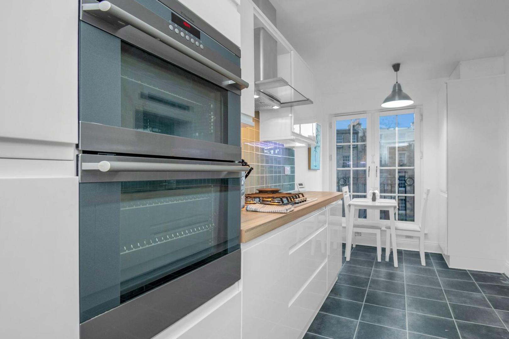 Guestready - Light & Airy In New Town Edinburgh