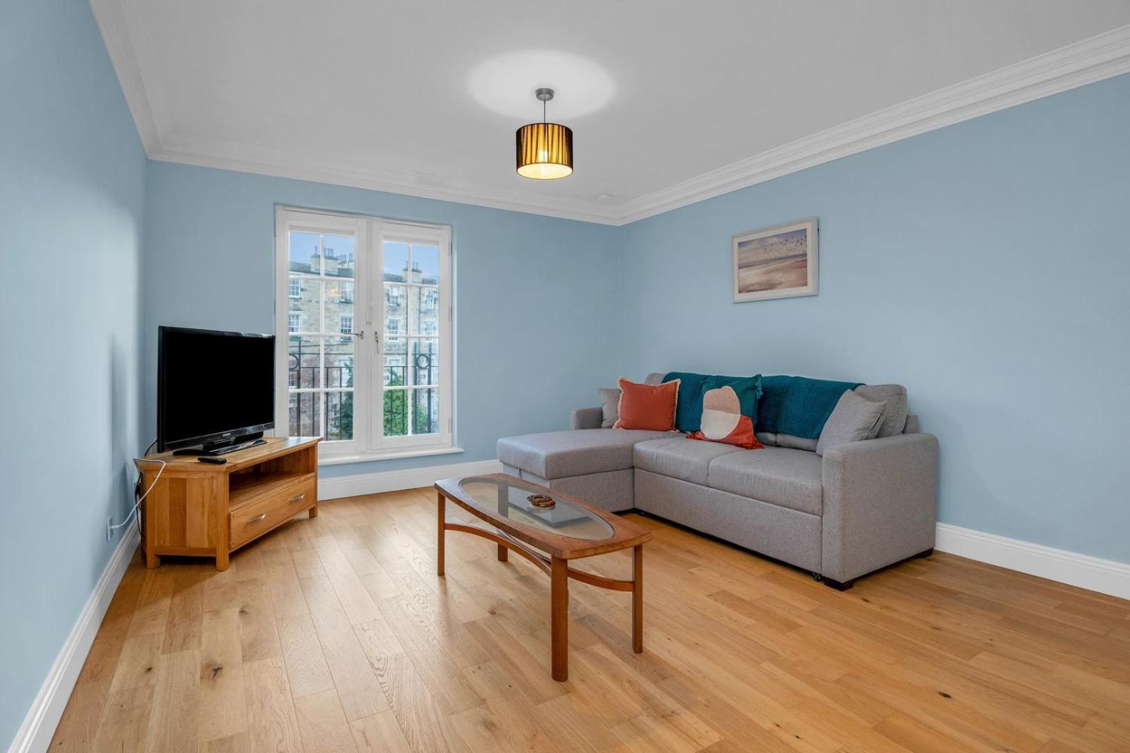 Guestready - Light & Airy In New Town Apartment Edinburgh