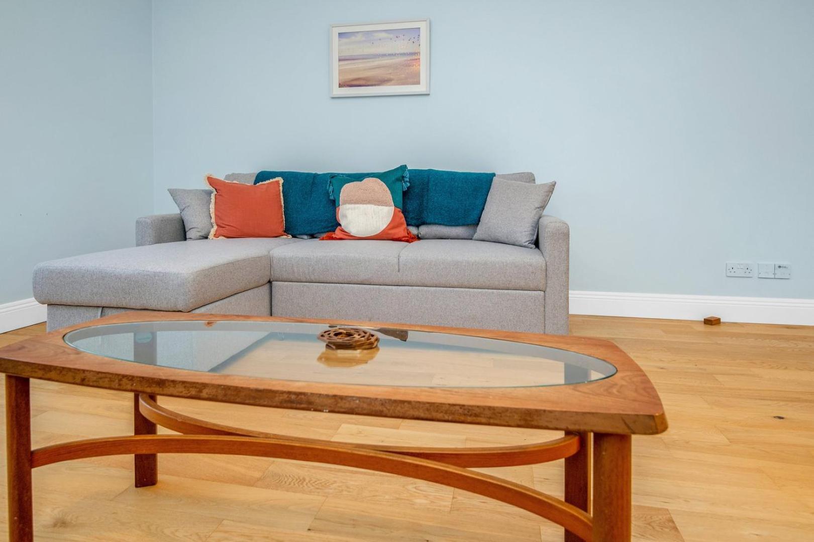 Guestready - Light & Airy In New Town