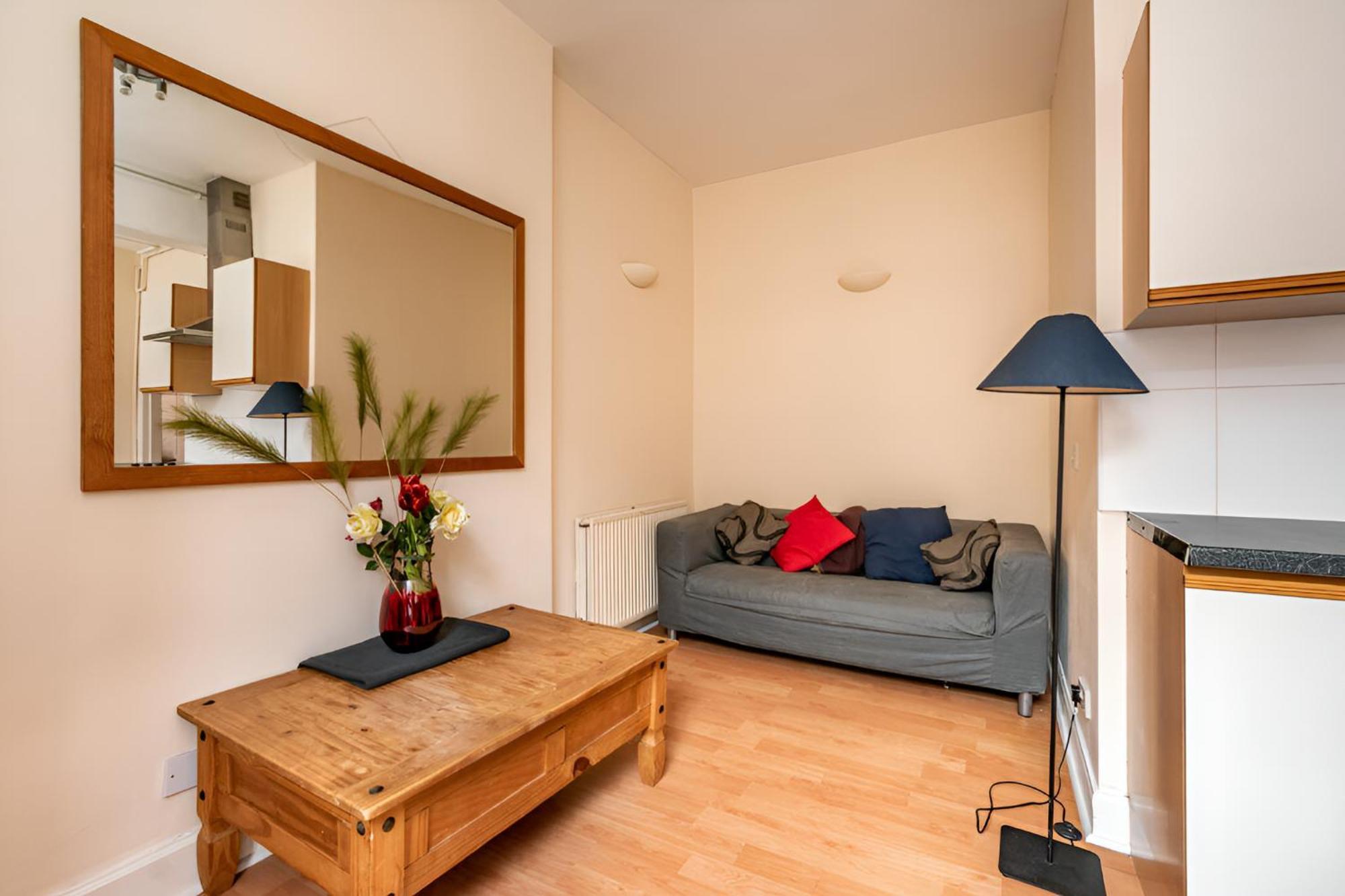 Apartment Old Town Flat In