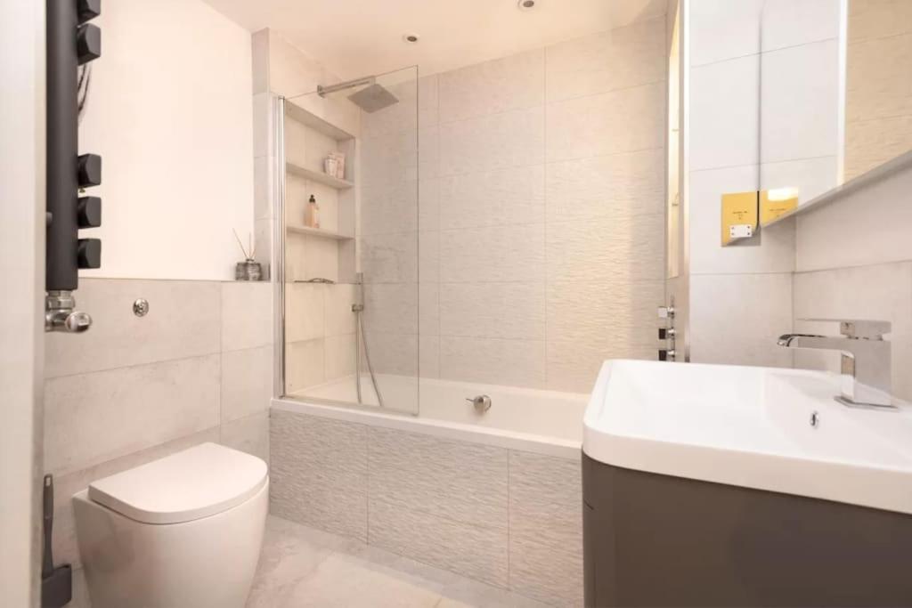 Stylish Flat With Free Parking Edinburgh