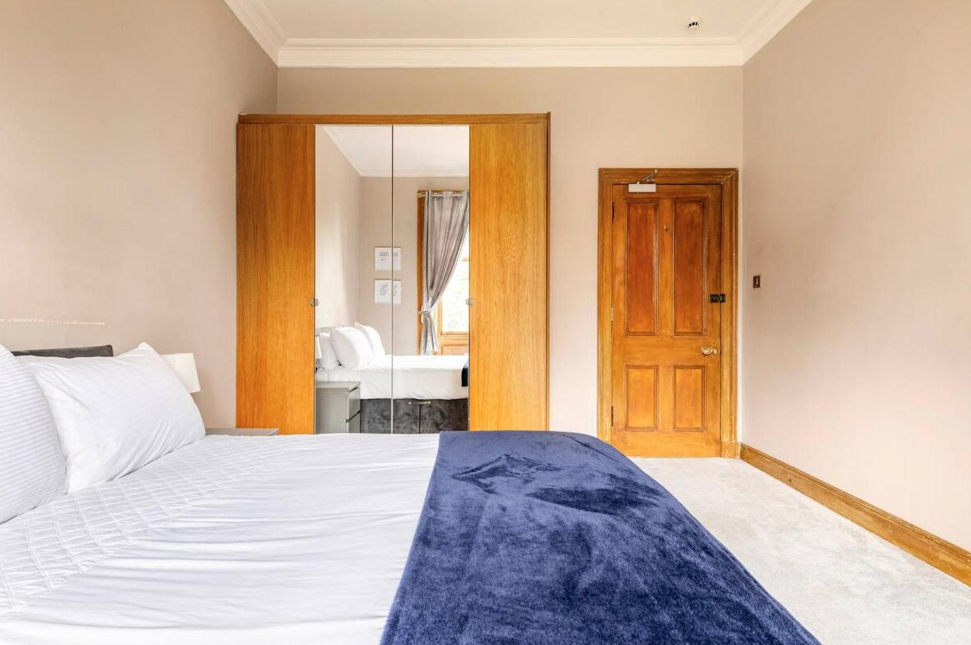 Lady Road Apartment EDI
