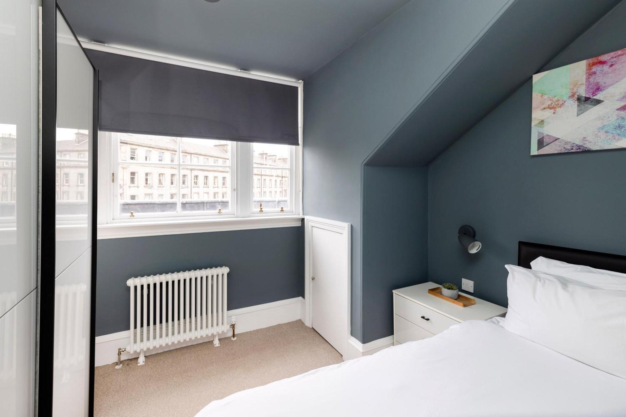 Joivy Spacious 2br Apt, Moments From West End *