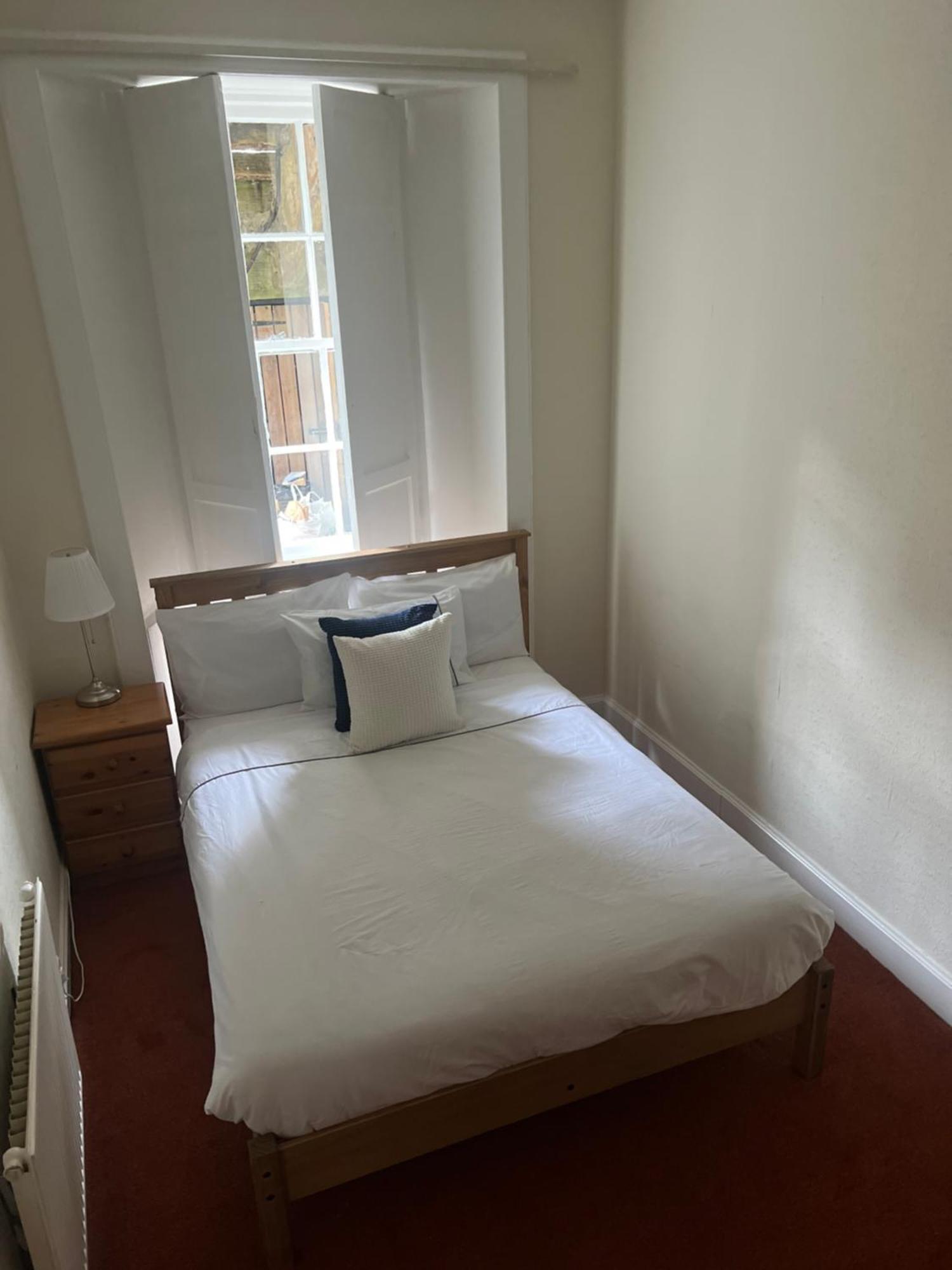 3 Bedroom Flat, Newtown