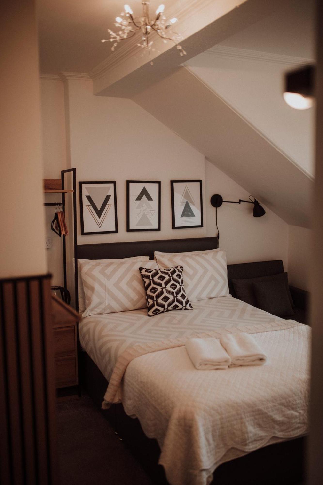 16 Pilrig Bed & Breakfast Edinburgh