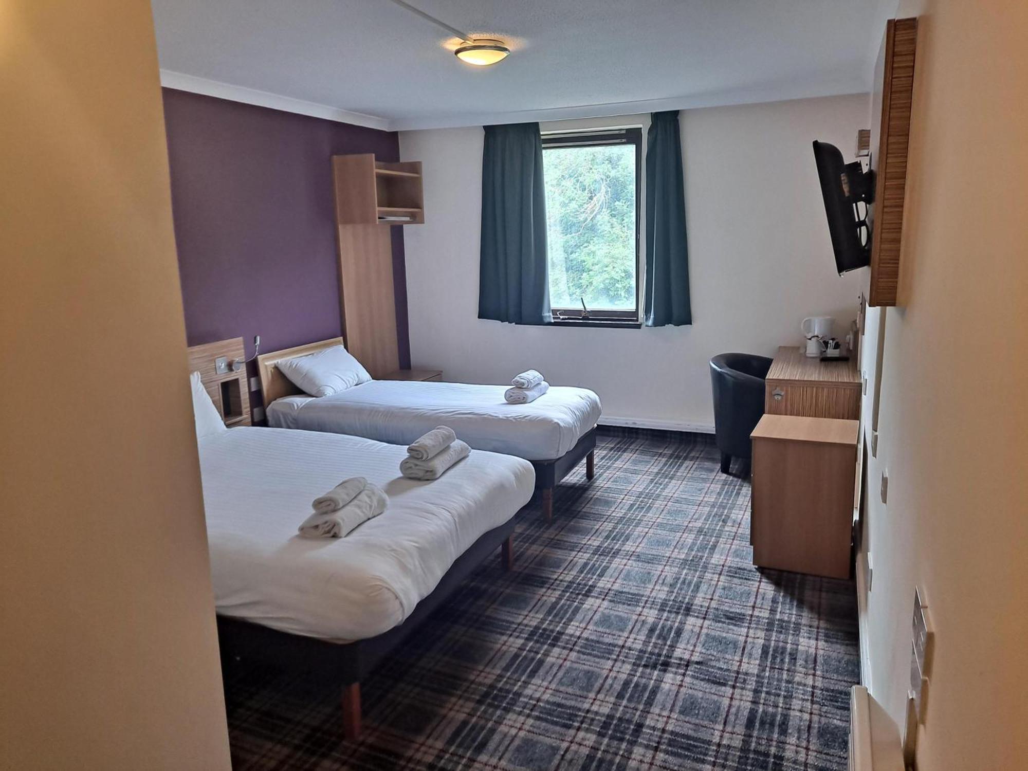 Britannia 3*