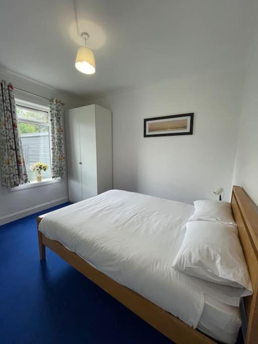 2 Bedrooms Holiday In Near City Center Apartment *