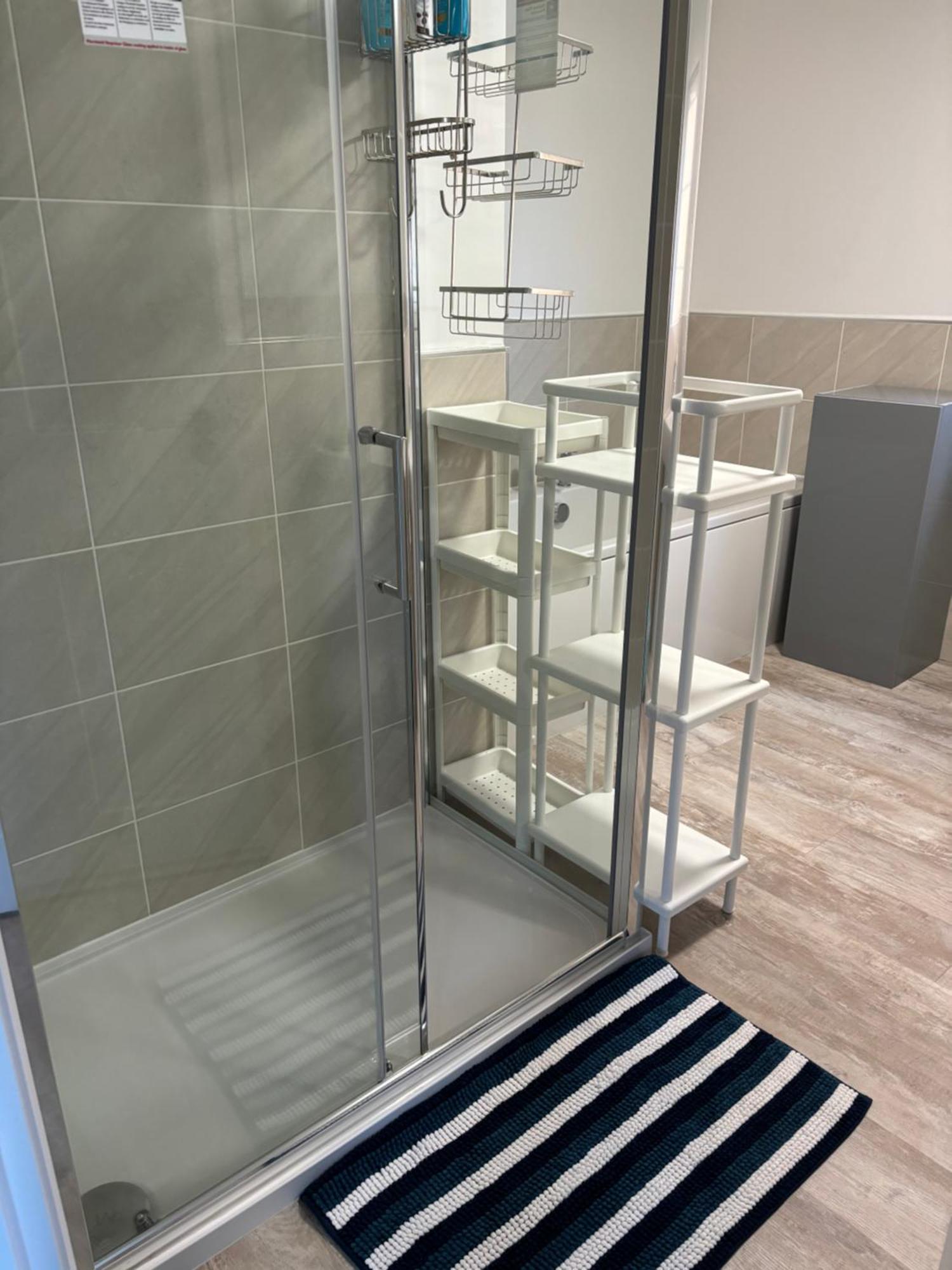 Two Bedrooms With 3 Double Beds 2 Bathrooms Accommodatie bij particulieren *