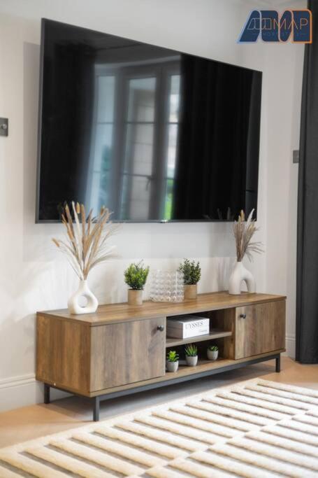 Modern 2 Bed *