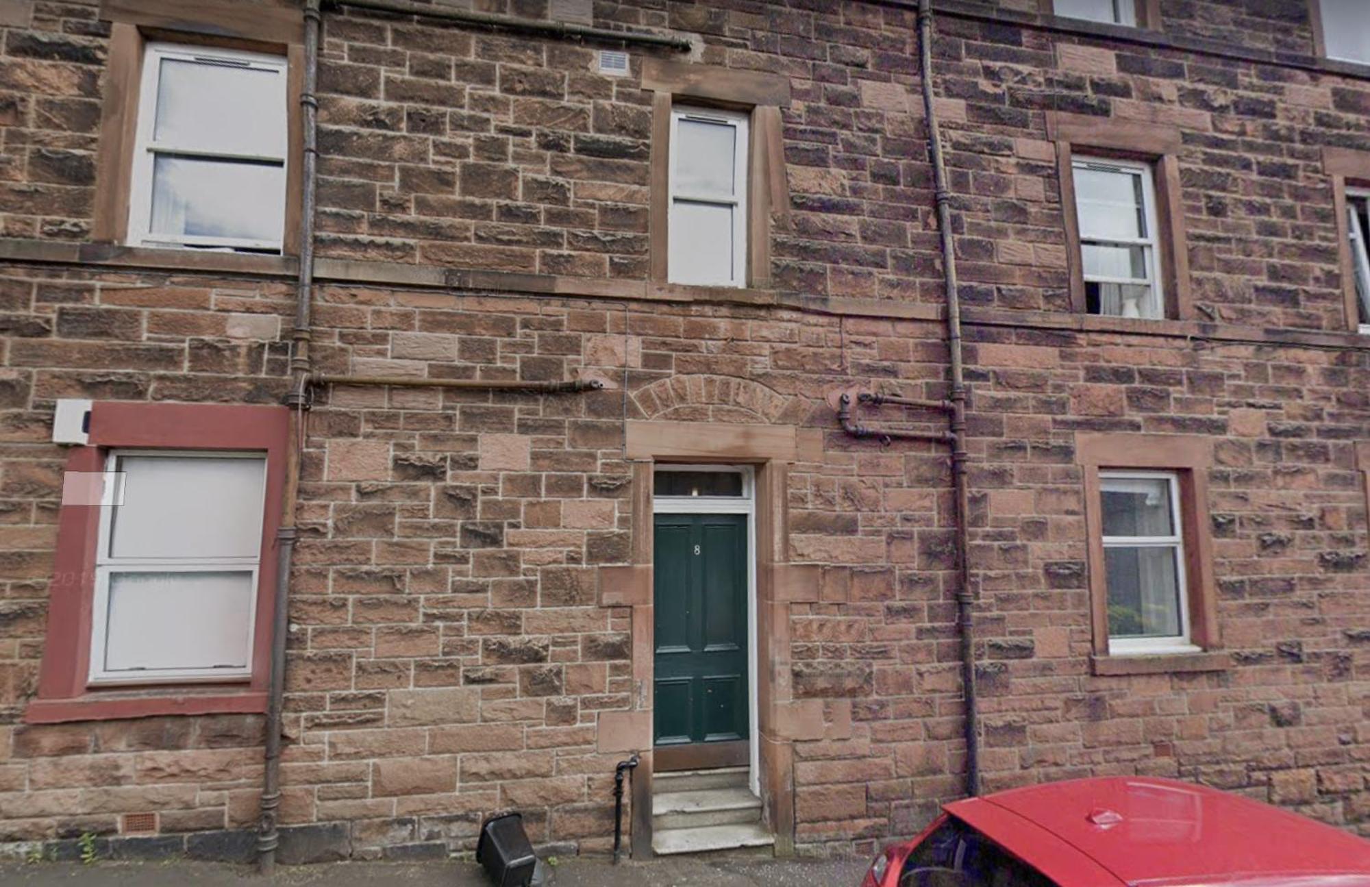 1 Bedroom Apartment, 20 Min Bus From City Centre Apartment