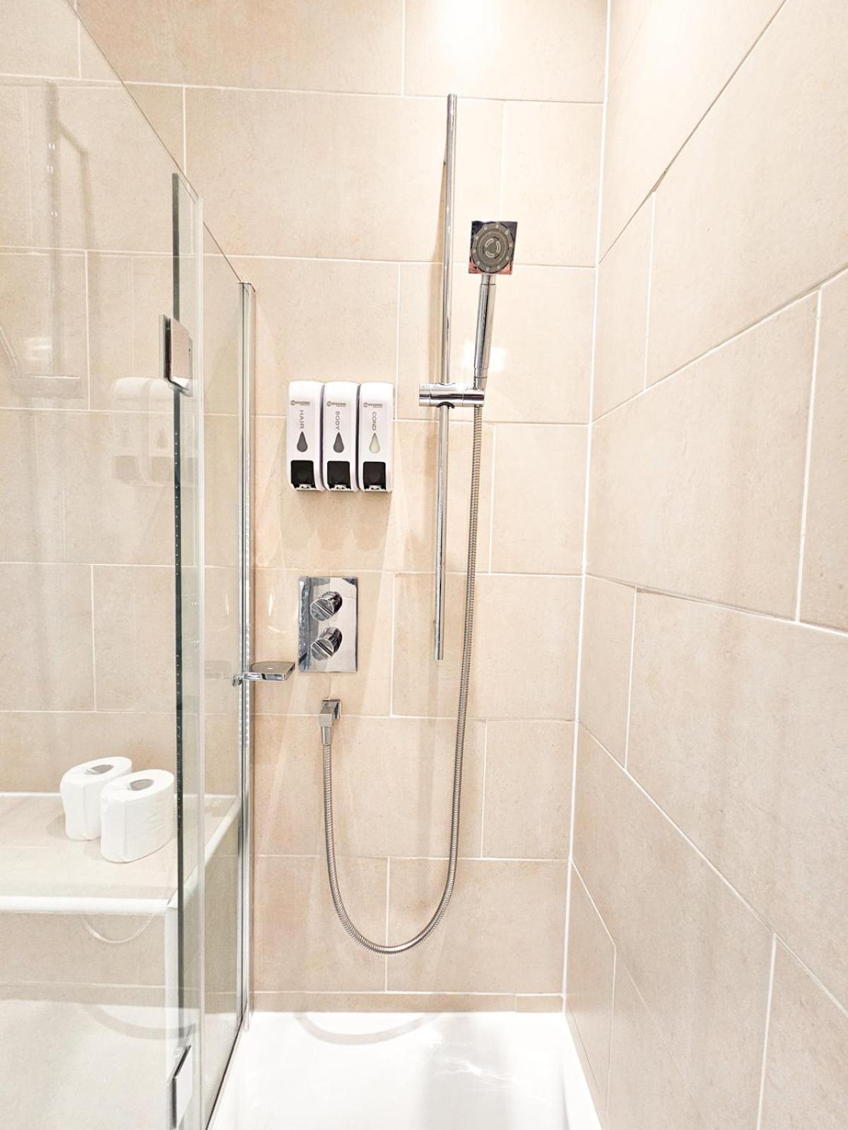 Appartement Spacious 2 Bedroom In The Heart Of New Town