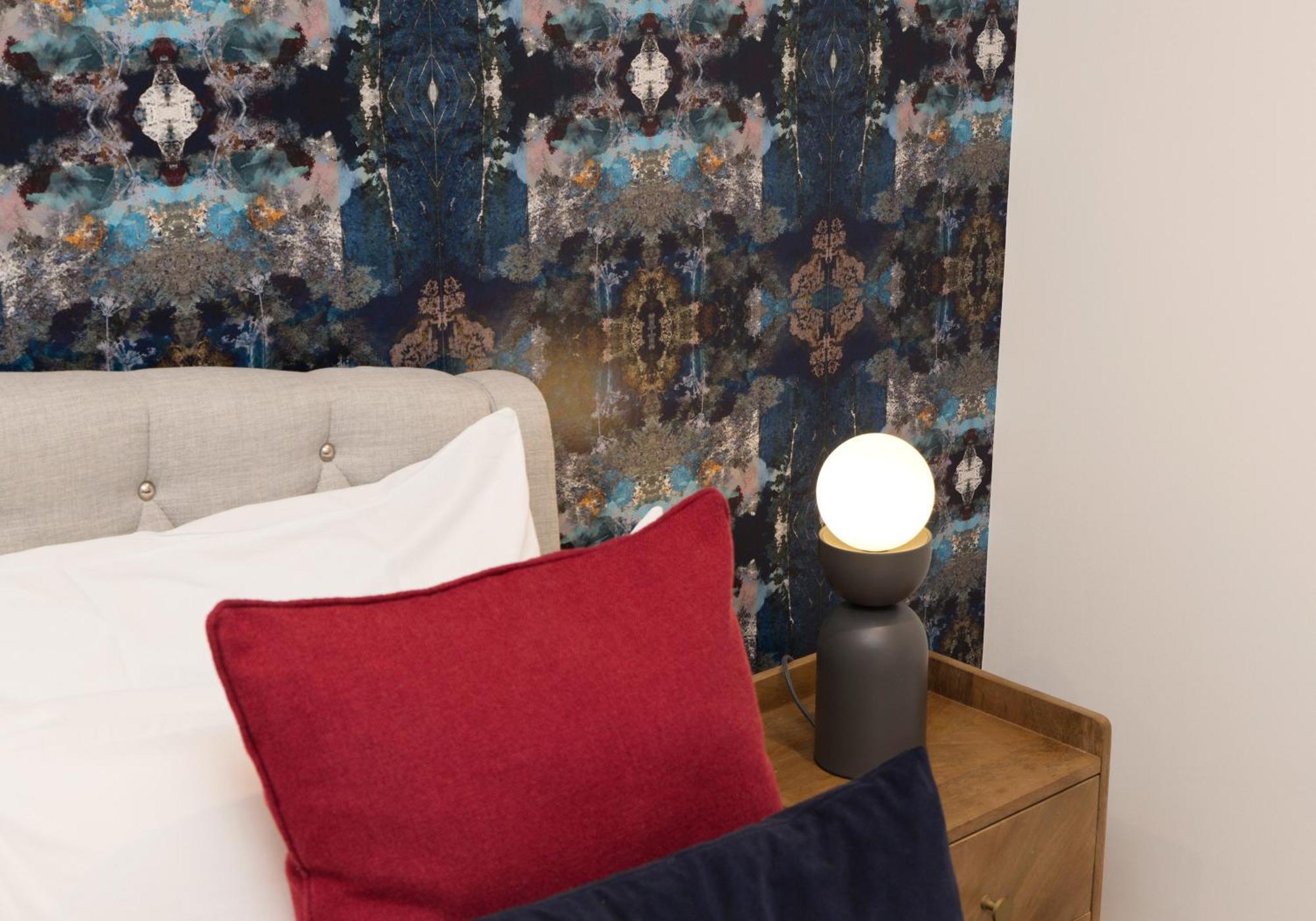 Stylish Mews House Old Town 1-br With Parking Apartment