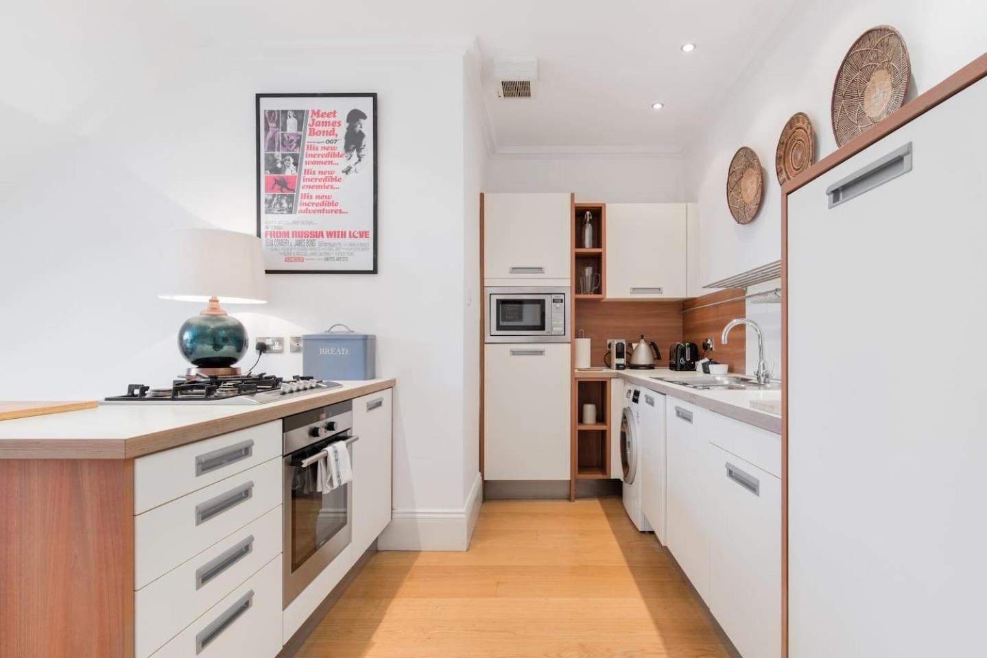 Super - Georgian Double Upper Flat With Castle Views In New Town *