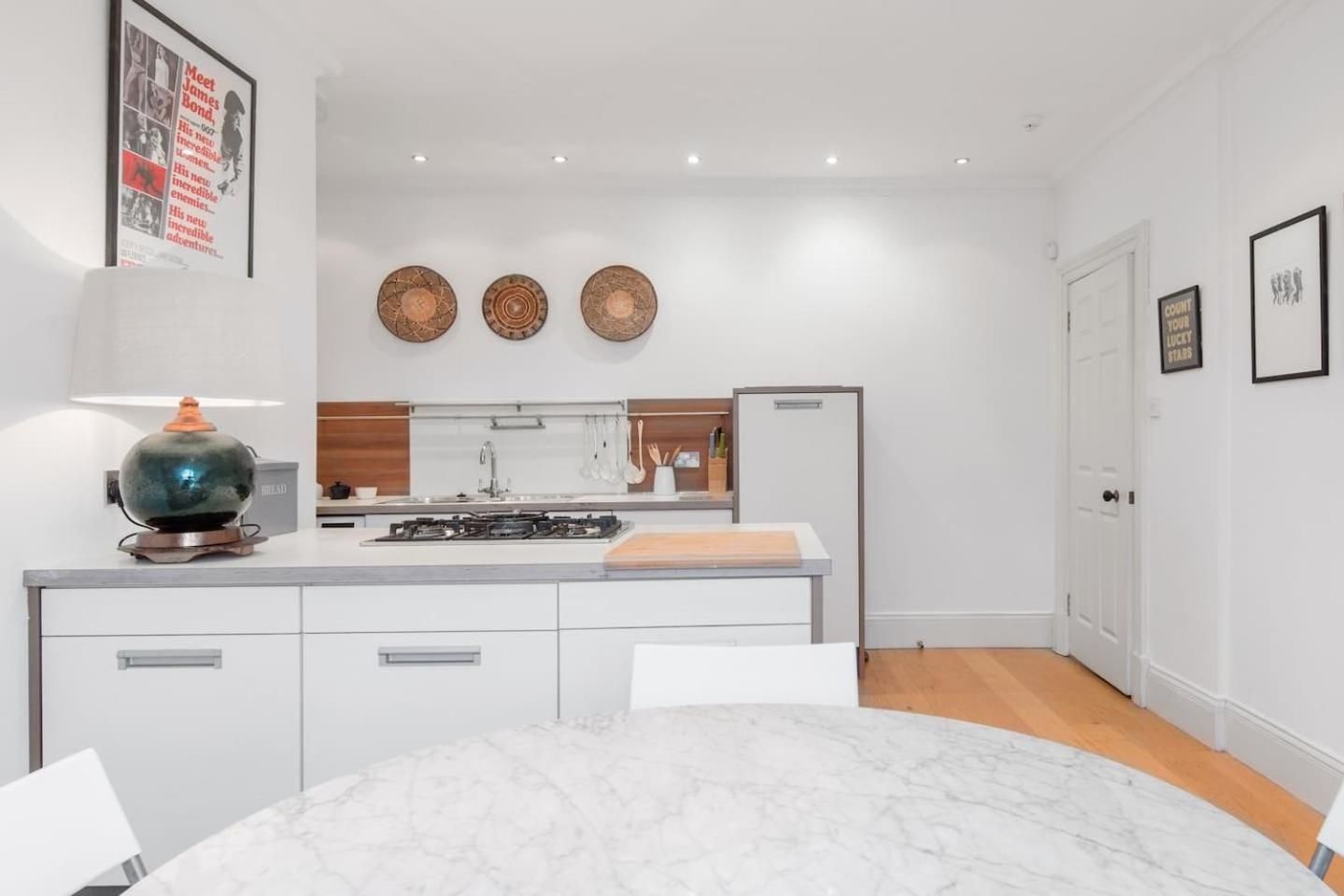 Super - Georgian Double Upper Flat With Castle Views In New Town *