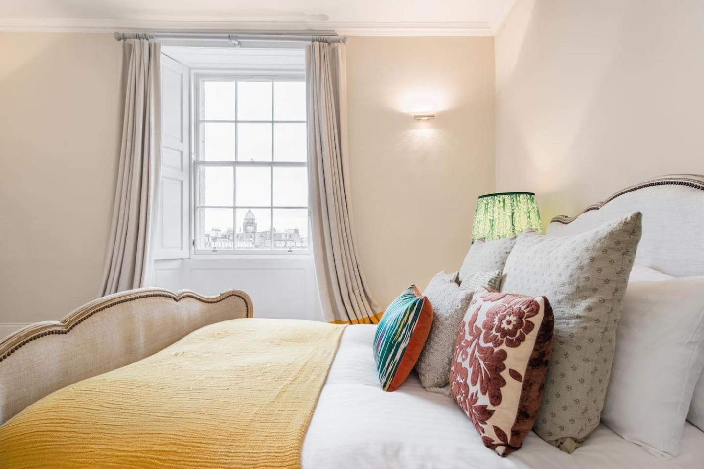 Super - Georgian Double Upper Flat With Castle Views In New Town Apartment *