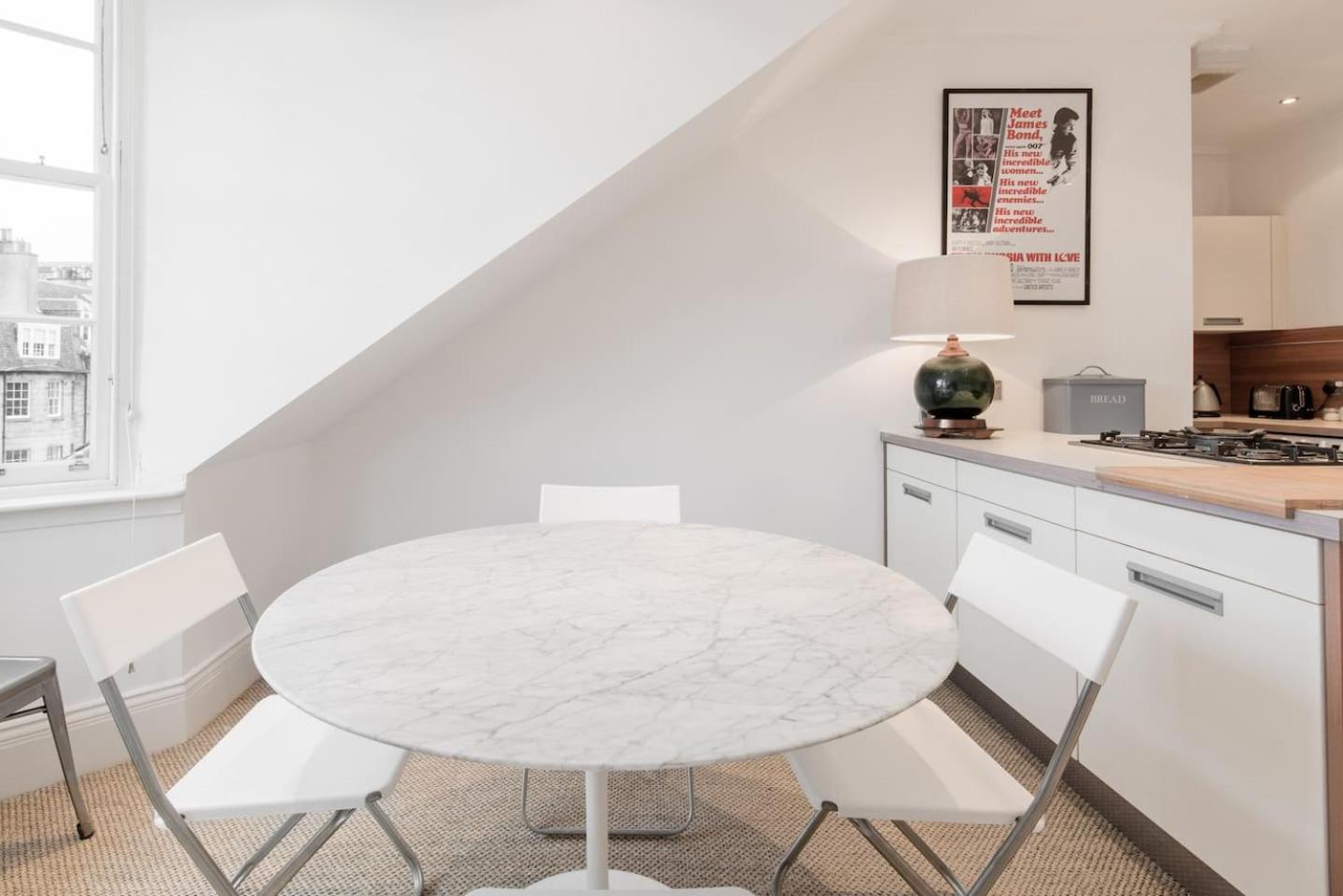 Super - Georgian Double Upper Flat With Castle Views In New Town Apartment *