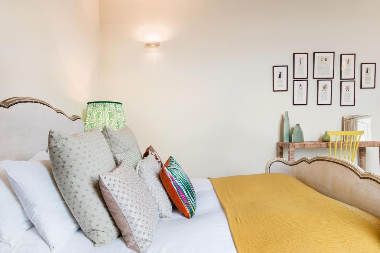 Super - Georgian Double Upper Flat With Castle Views In New Town *