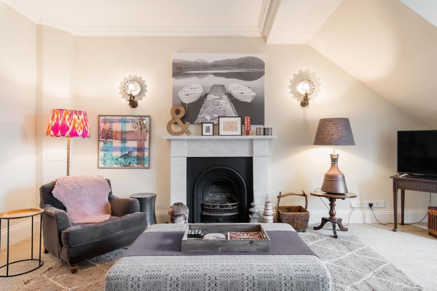 Super - Georgian Double Upper Flat With Castle Views In New Town *