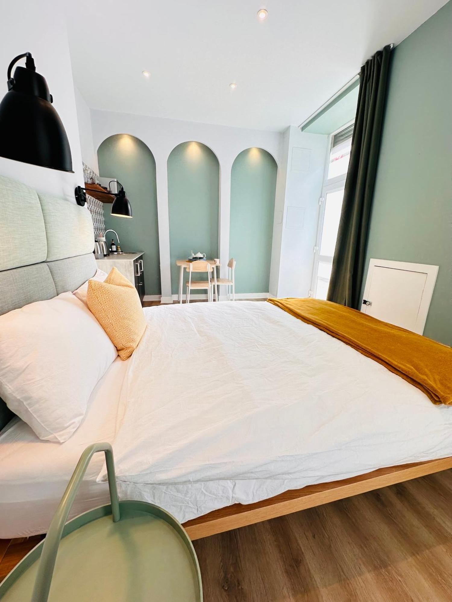Luxury Modern L L Pet Friendly Appartement *