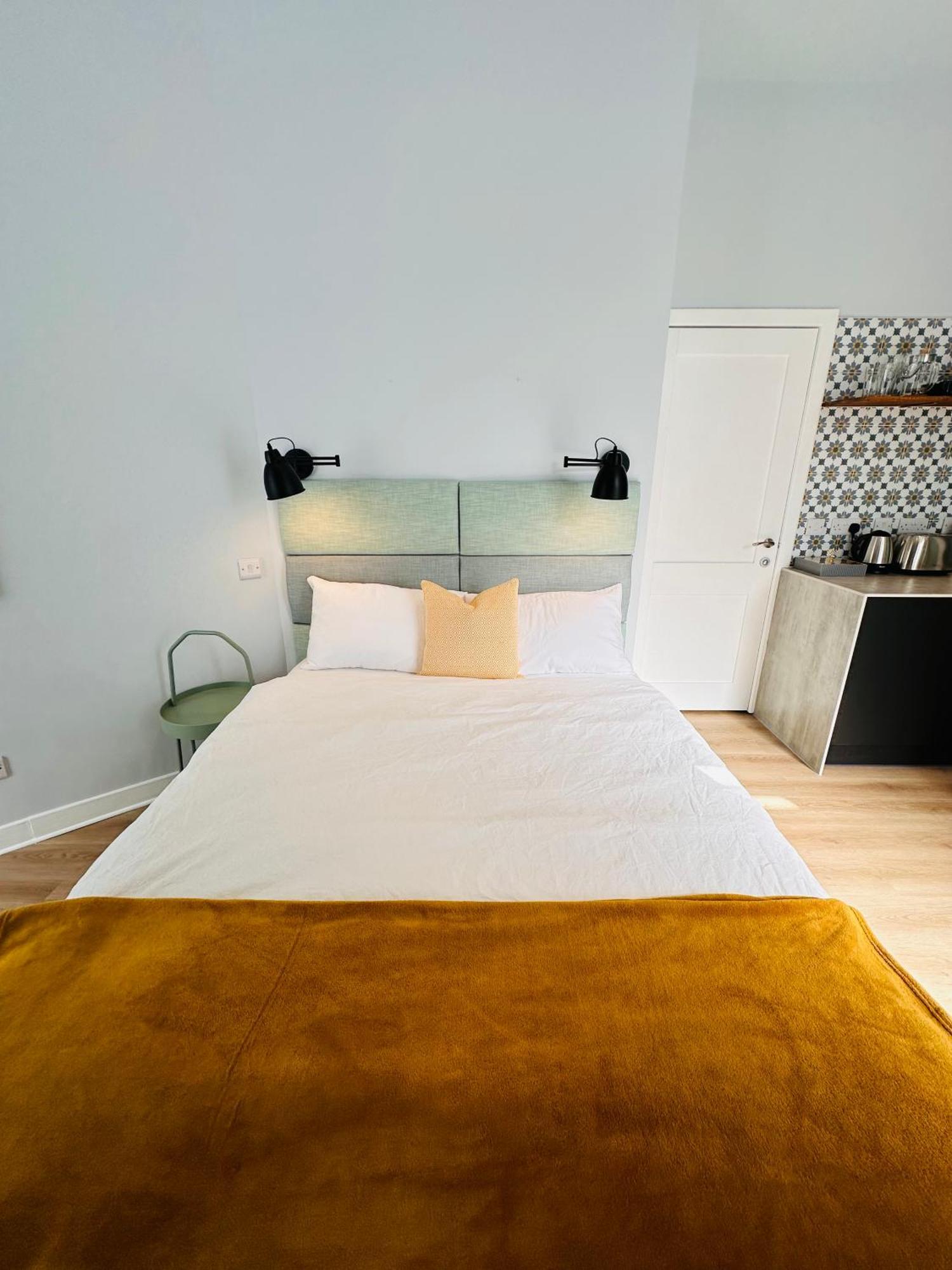 Luxury Modern L L Pet Friendly