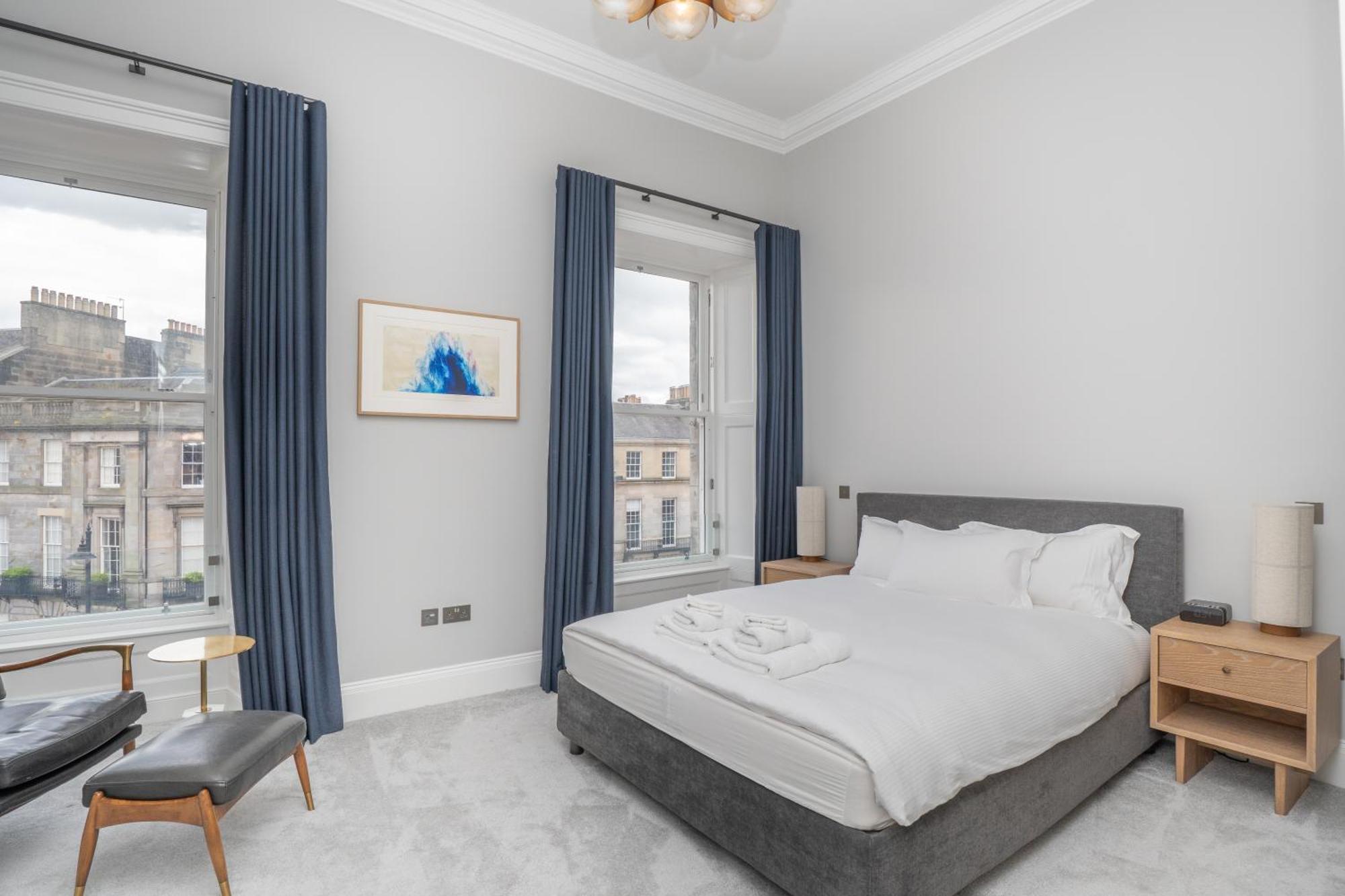 Flat With Majestic Views In West End Wonderland Apartment Edinburgh