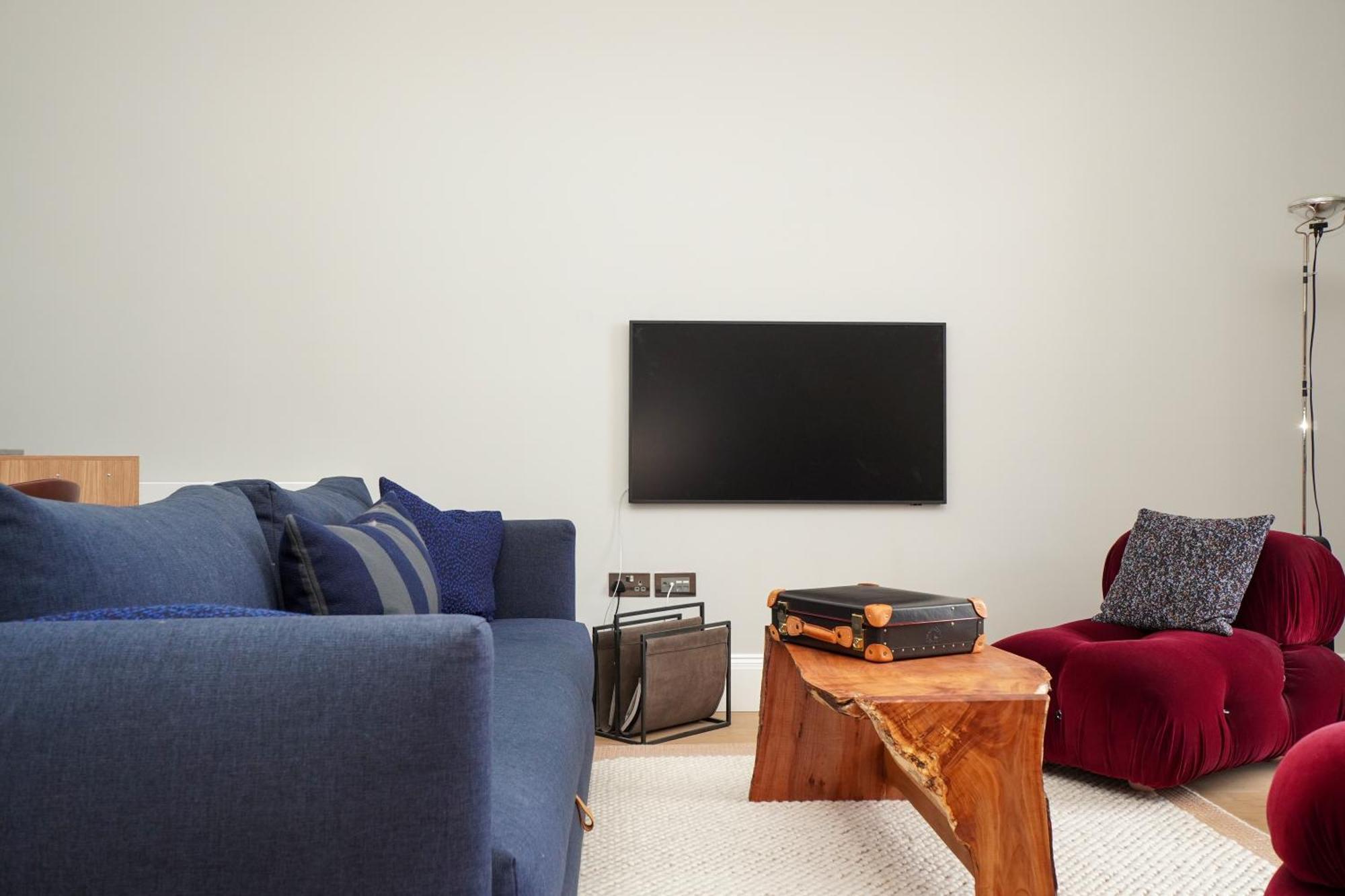 Flat With Majestic Views In West End Wonderland Apartment *