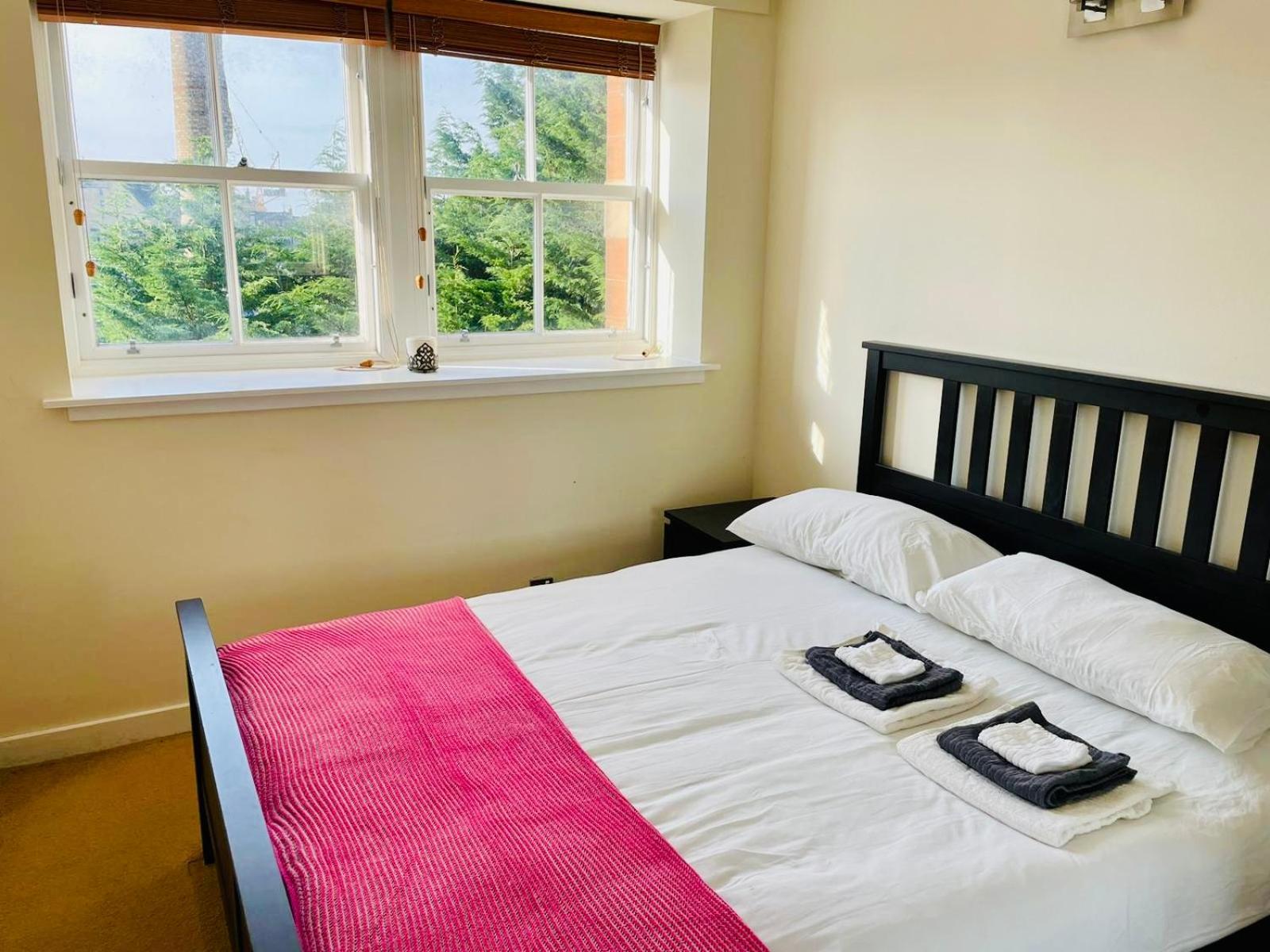 Apartment City Centre Duplex With Stunning City Skyline Views Edinburgh