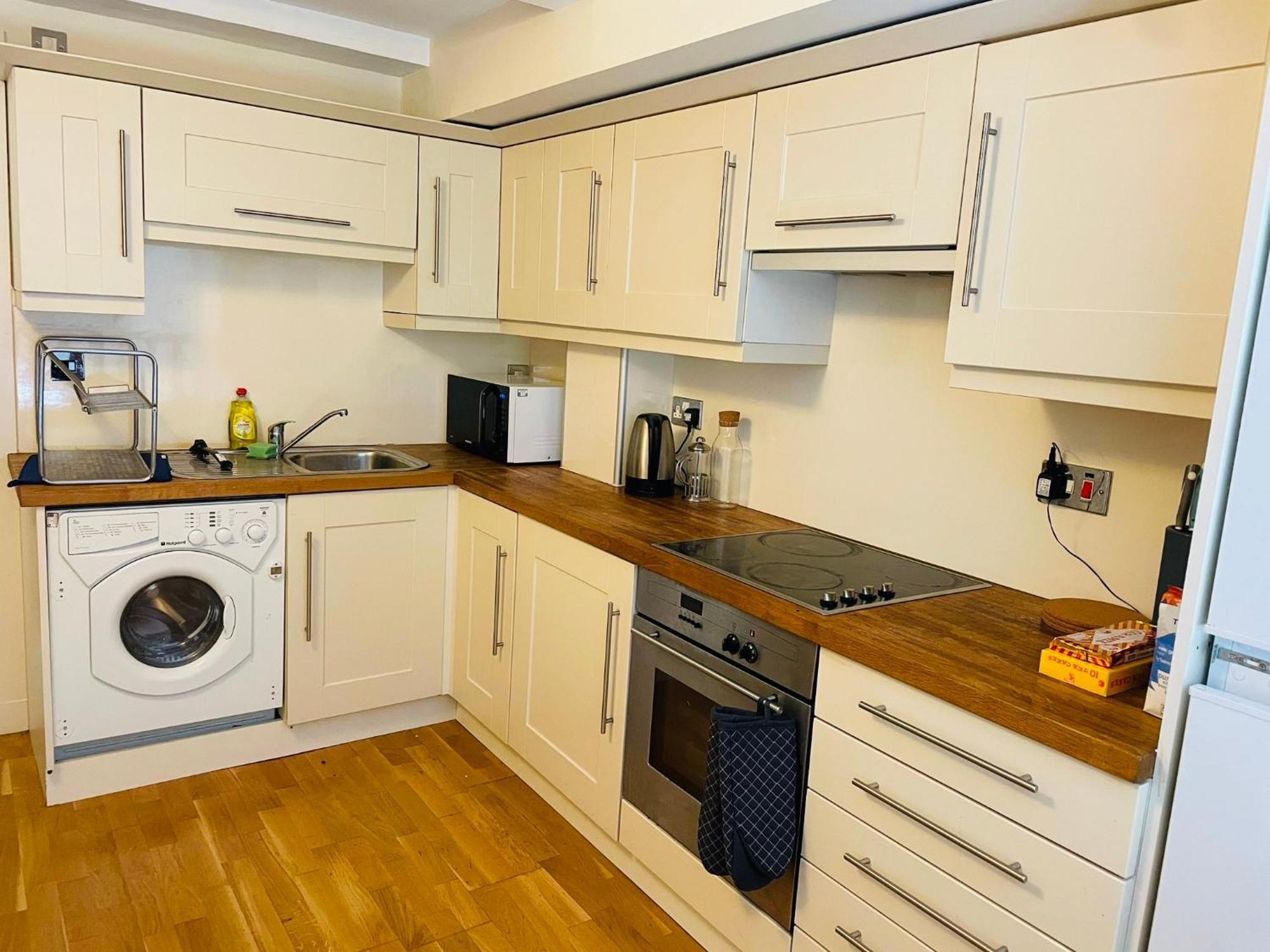 City Centre Duplex With Stunning City Skyline Views * Edinburgh