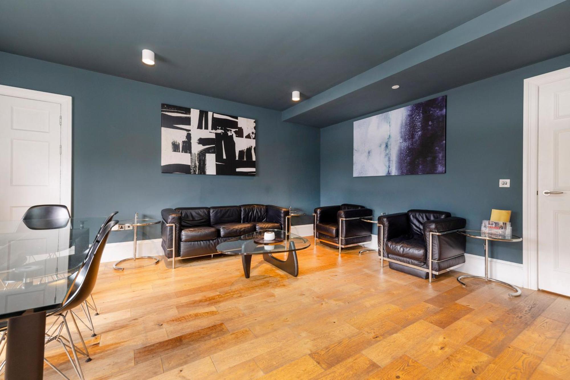 Joivy Spacious 2br Apt, Moments From West End