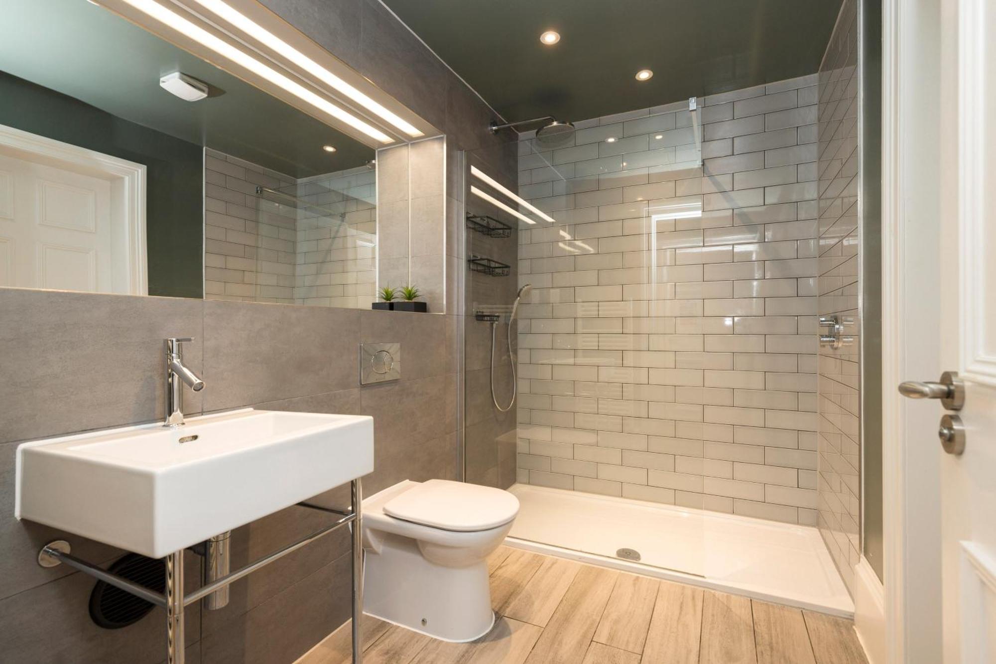 Apartment Joivy Spacious 2br Apt, Moments From West End Edinburgh