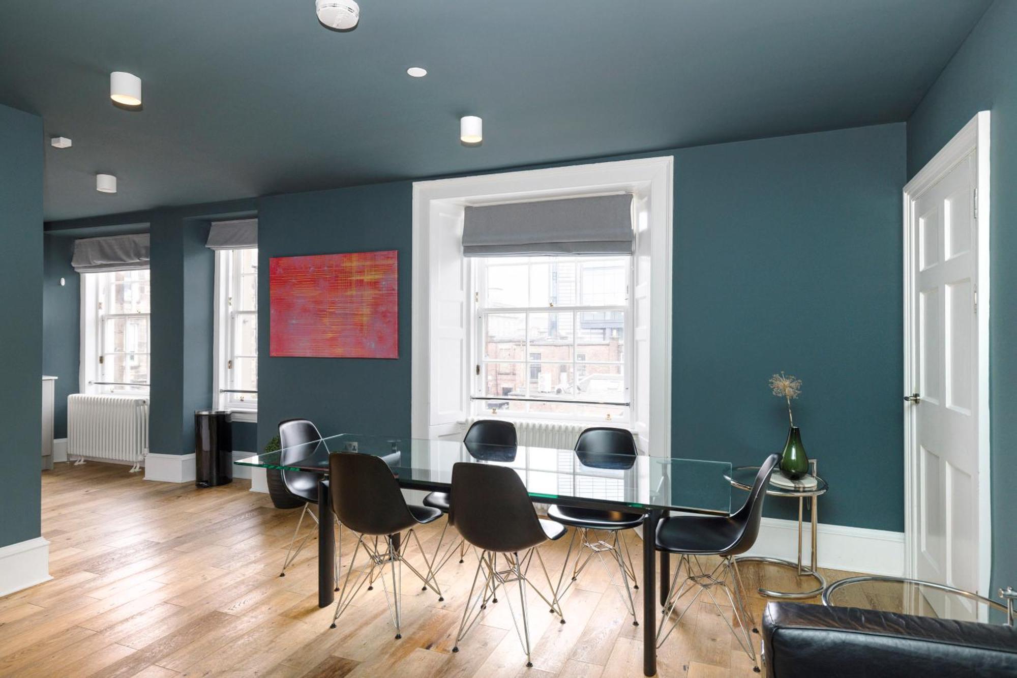 Joivy Spacious 2br Apt, Moments From West End *