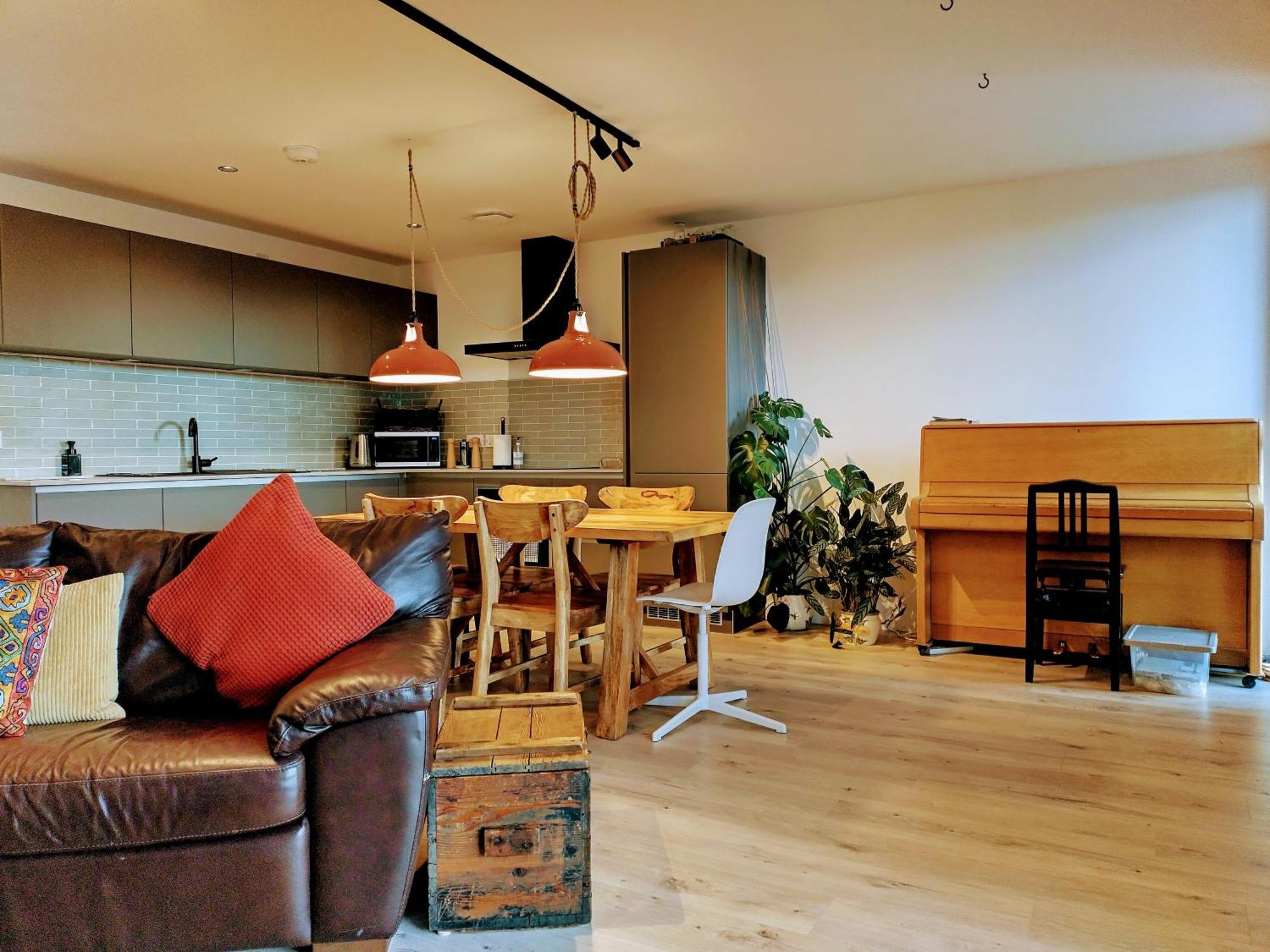 Amazing Water Of Leith View In Leith Apartment *