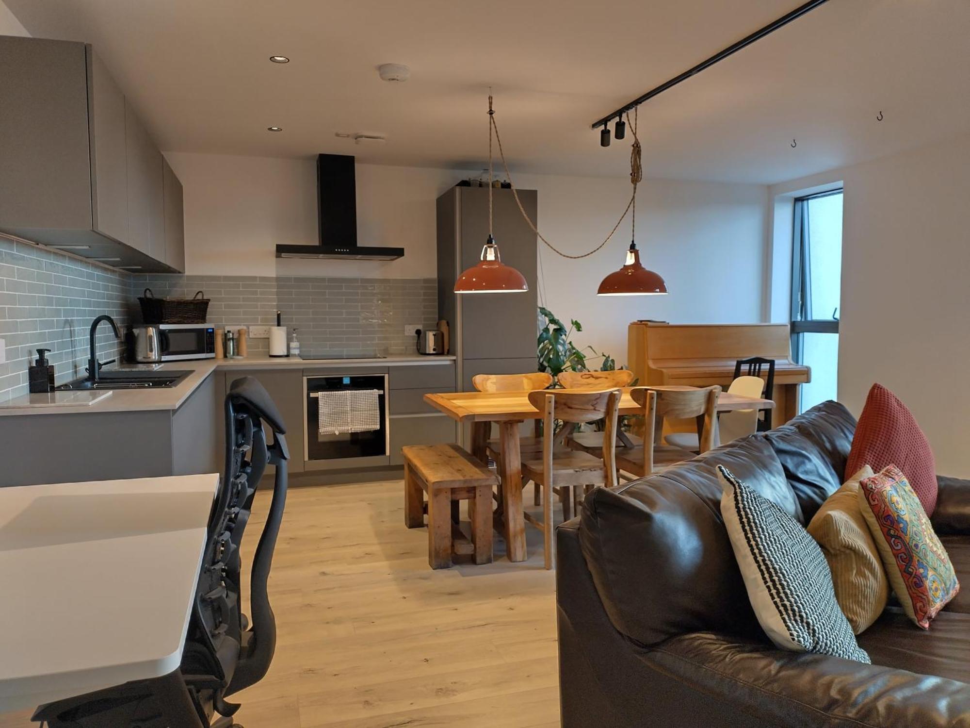 Amazing Water Of Leith View In Leith Apartment *