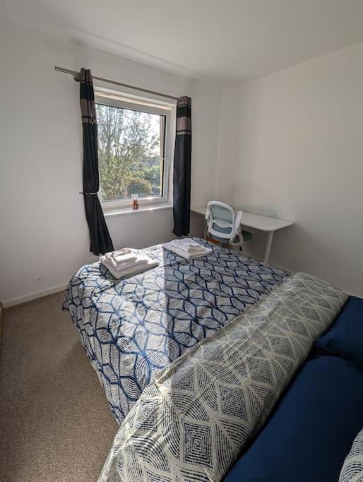 Lovely 3-bed Flat Apartment *