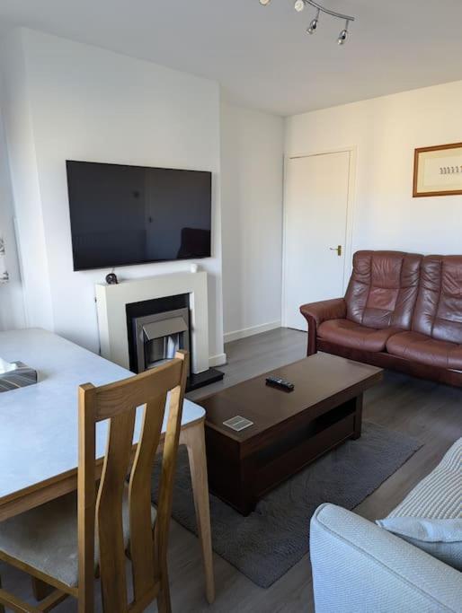 Lovely 3-bed Flat * Edinburgh