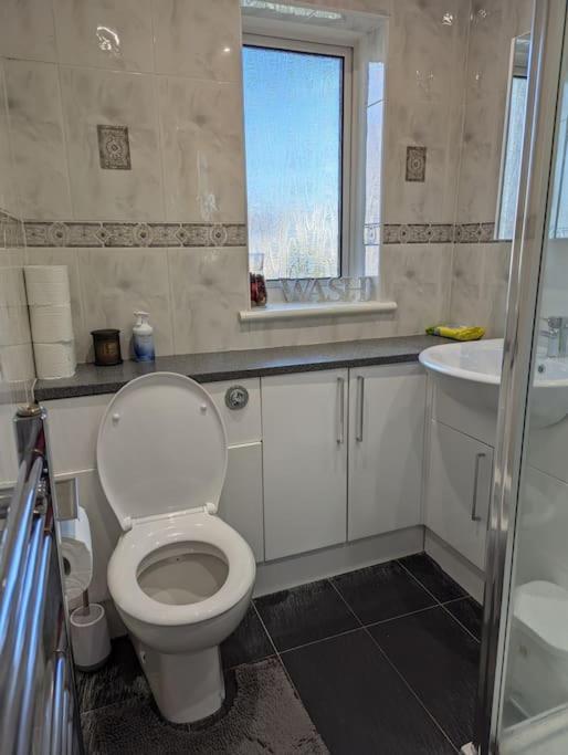 Lovely 3-bed Flat * Edinburgh