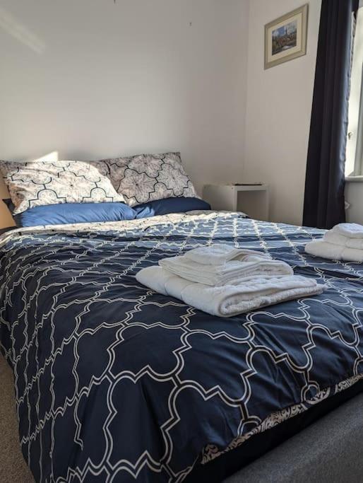 Lovely 3-bed Flat * Edinburgh