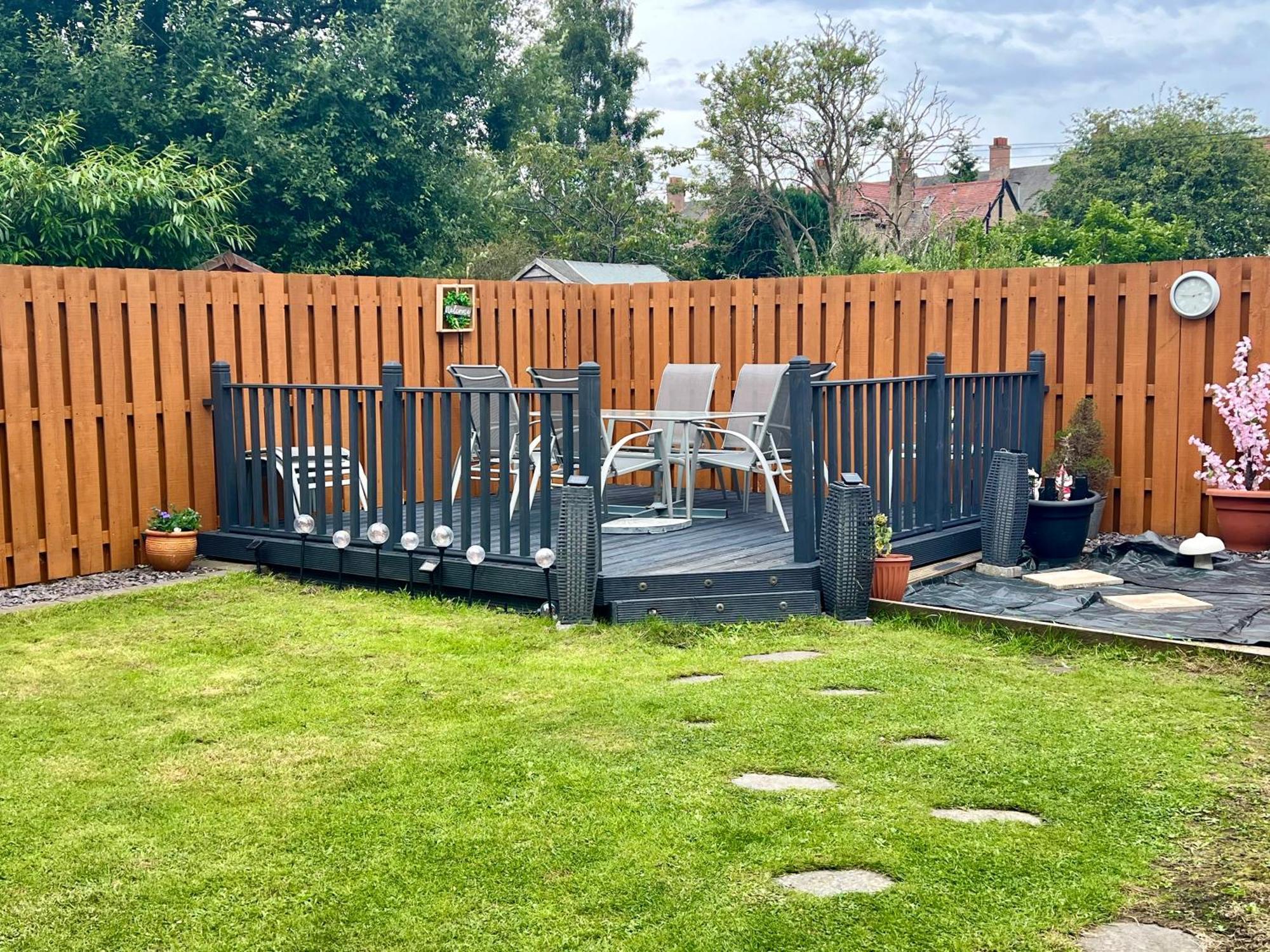 Crewe - 2 Bed, Free Off Street Parking And Private Garden EDI