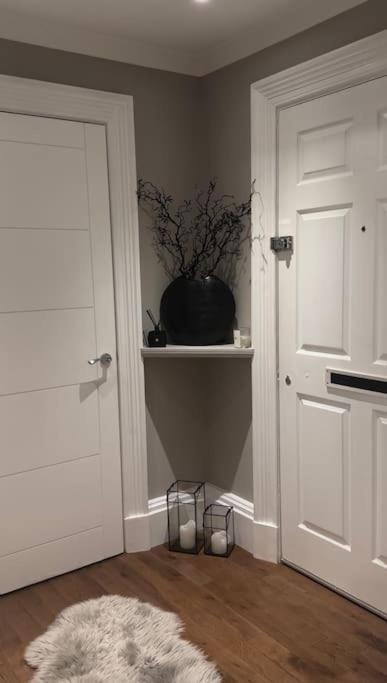 A Luxurious Wee Retreat On The Royal Mile Old Town Apartment