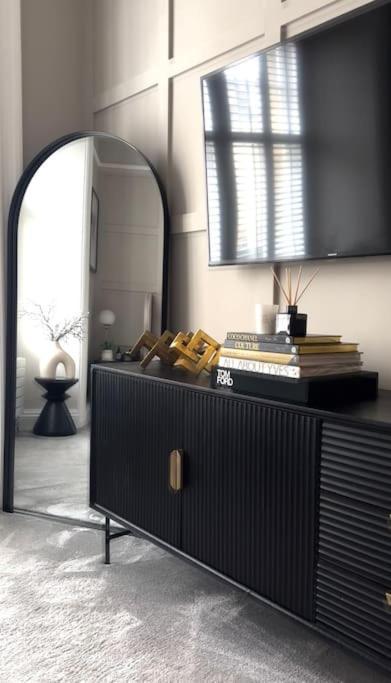 A Luxurious Wee Retreat On The Royal Mile Old Town * Edinburgh
