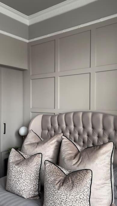 A Luxurious Wee Retreat On The Royal Mile Old Town *