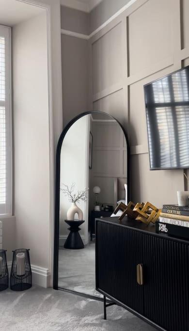 A Luxurious Wee Retreat On The Royal Mile Old Town Edinburgh