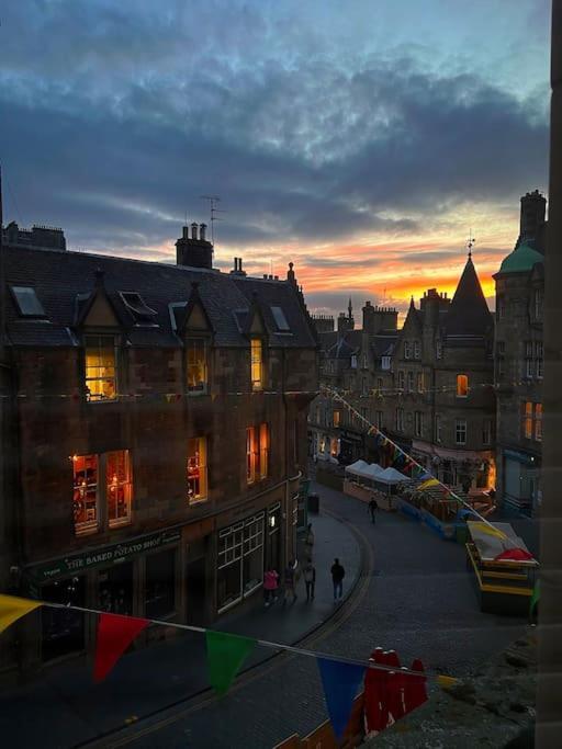 A Luxurious Wee Retreat On The Royal Mile Old Town