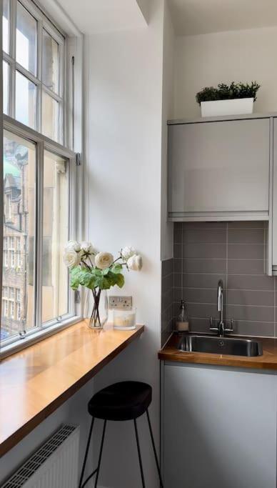 Apartment A Luxurious Wee Retreat On The Royal Mile Old Town Edinburgh