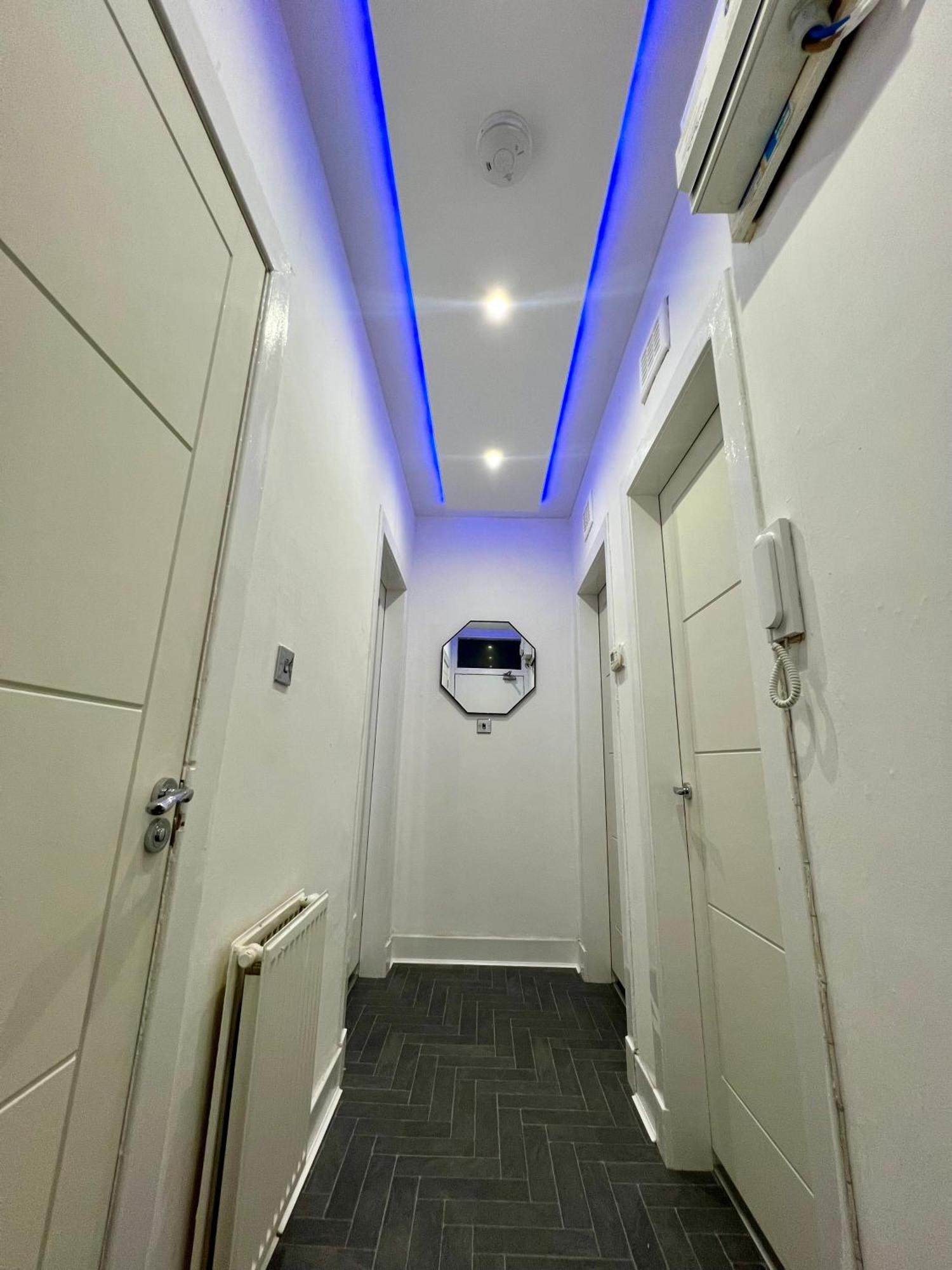 2 Bed Flat In Appartement EDI
